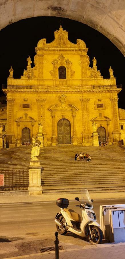 Le Rose Di Modica Exterior foto